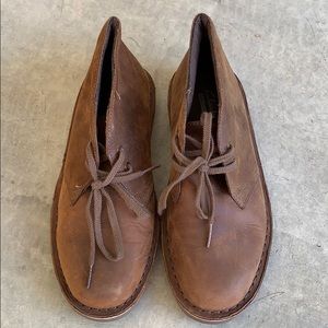 Clarks original desert chukka boots. Size 6.5.